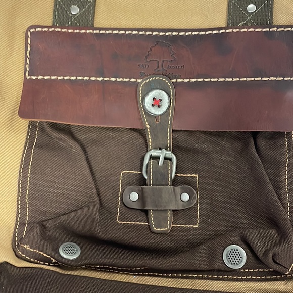 TSD Hidden Woods Canvas and Leather Brown Tote Bag new with out tags - Picture 3 of 12